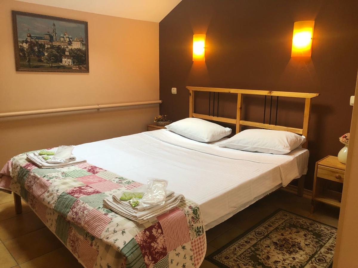 HOTEL RODINA VOZNESENSKAYA 53A СЕРГИЕВ ПОСАД (Россия) - от 5053 RUB | NOCHI